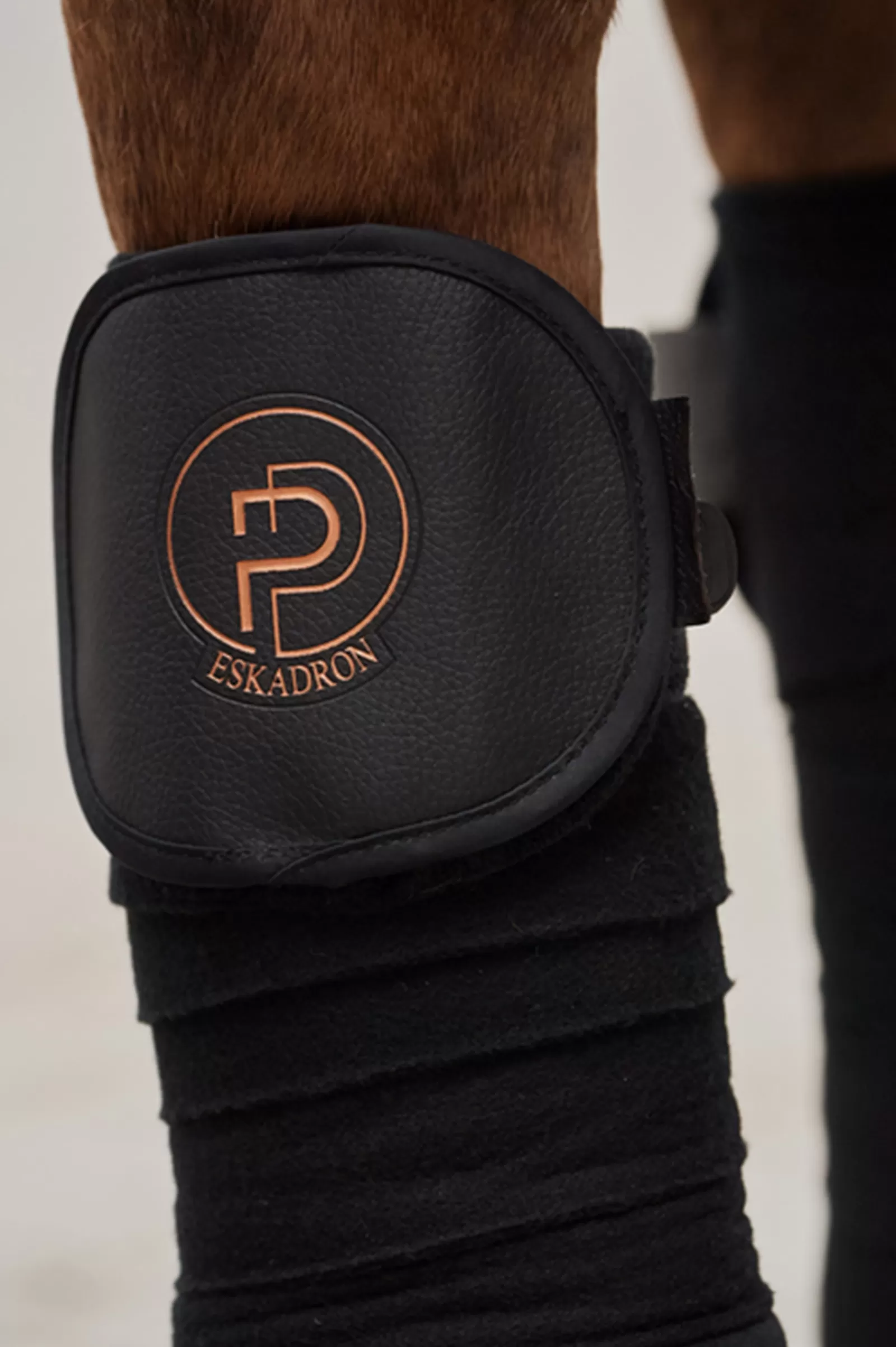 Shop Platinum 23 Bandes En Similicuir Polaire Bandes De Polo