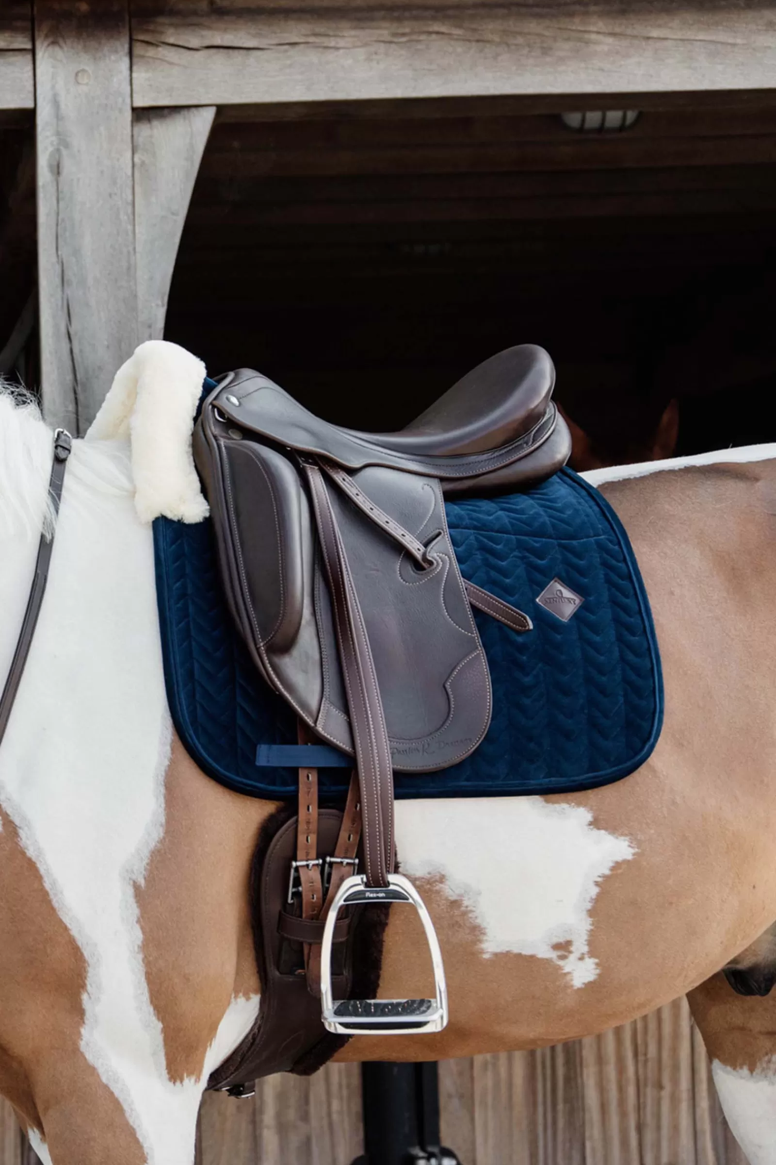 Store Horsewear Velvet Skin Friendly Tapis De Selle Dressage Tapis Dressage