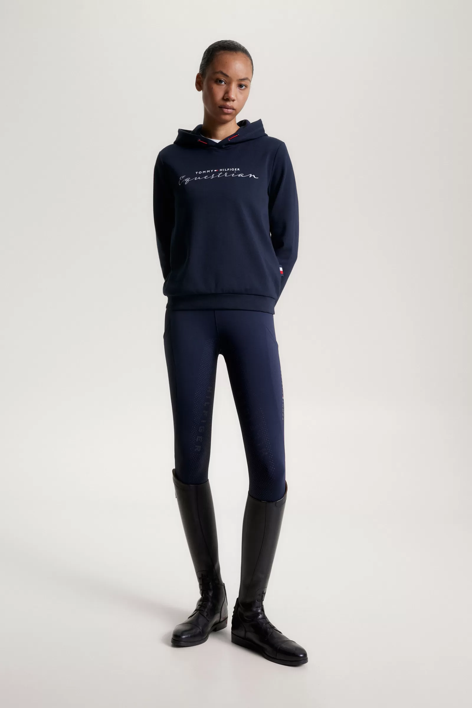 tommyhilfigerequestrian Tommy Hilfiger Equestrian Metallic Logo Sweat A Capuche Graphique Pour Femme< Pulls & Sweat